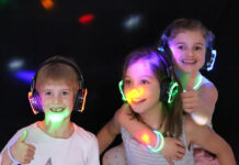 Выпускной в 4 классе: танцевально-игровая программа «ДискоСтоп» с ведущим и диджеем (60-90-120 минут) Дискостоп - дискотека с играми для детей