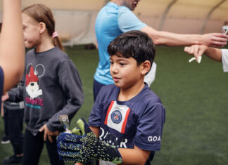 Спортивно-развлекательная программа с двумя ведущими «Футбол-о-о-ол!» программа Футбол на день рождения ребенка