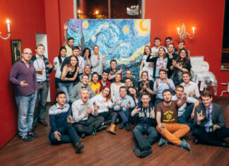 Арт-тимбилдинг: создание корпоративных шедевров (картина из отдельных фрагментов или большая раскраска)