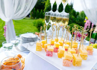 Дачный юбилей или корпоратив в загородном коттедже: организация летнего праздника под ключ